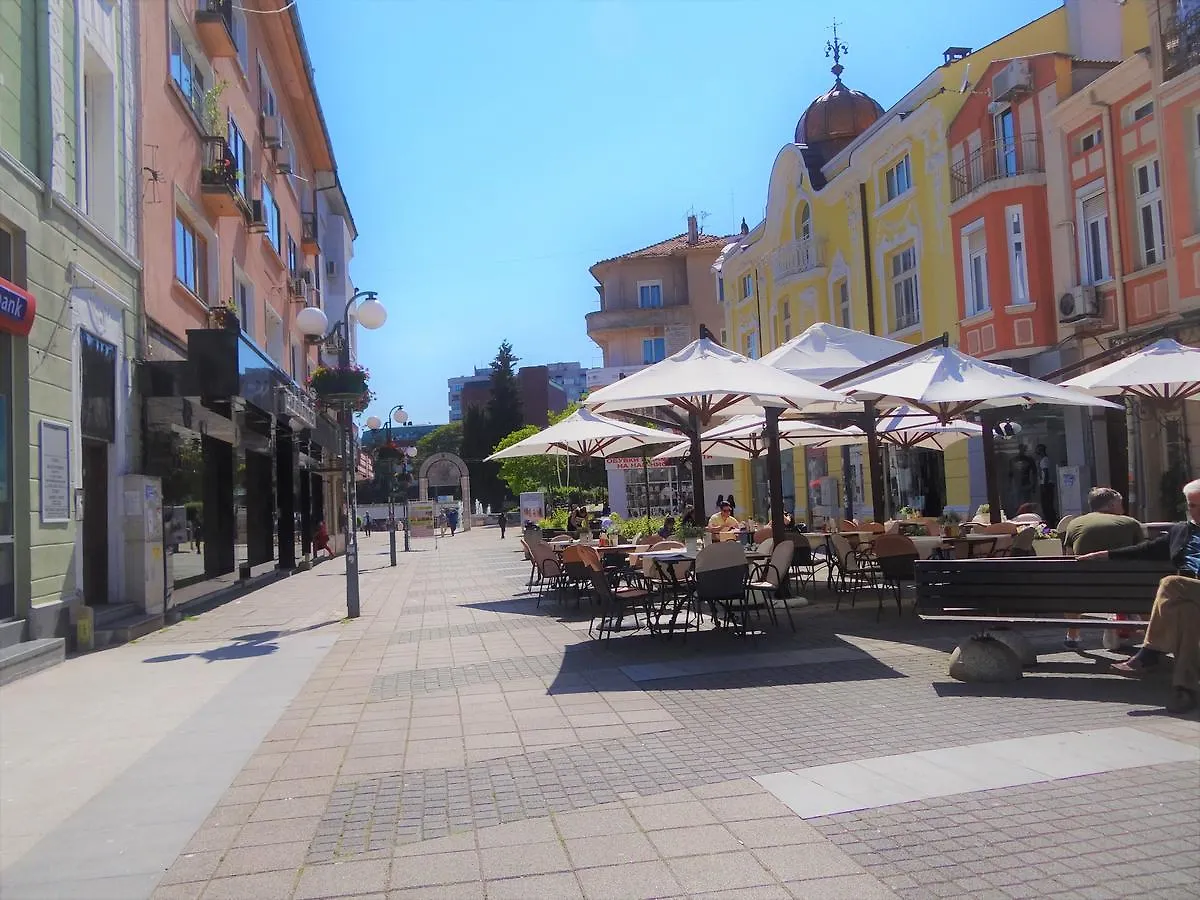 Hostel Compass Burgas 0*,  Bulgária