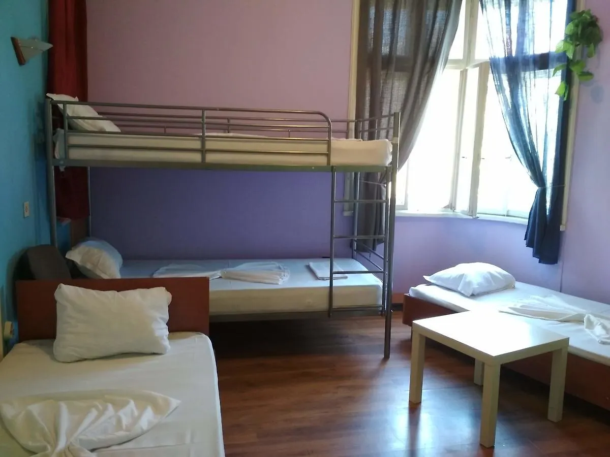 Hostel Compass Burgas 0*,  Bulgária